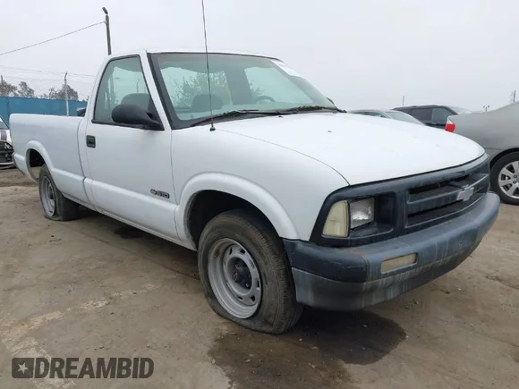 ✅ 1995 Chevrolet S-10 • VIN: 1GCCS14Z5S8188265 • Lot: 42017990. Listed on IAAI with 202,275 mi. Free auction sales archive from the USA and detailed vehicle history report at DreamBid. Image 1.