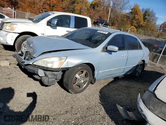 ✅ 2005 Honda Accord • VIN: JHMCN36505C004959 • Lot: 90810915. Listed on Copart with 204,584 mi. Free auction sales archive from the USA and detailed vehicle history report at DreamBid. Image 1.