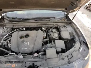 ✅ 2024 Mazda CX-50 S Preferred • VIN: 7MMVABBM7RN174047 • Lot: 92119575. Wystawiony na Copart z przebiegiem 57 201 mil. Bezpłatny archiwum sprzedaży aukcyjnych z USA i szczegółowy raport historii pojazdu na DreamBid. Zdjęcie 14.