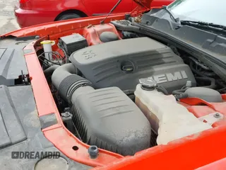 2018 Dodge Challenger R/T z VIN 2C3CDZBT4JH276955, wystawiony jako IAAI lot #42149110 z przebiegiem 80 000 mil mil oraz . Historia ofert i sprzedaży dostępna na DreamBid. Obrazek 20.