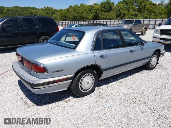 ✅ 1996 Buick LeSabre Custom • VIN: 1G4HP52KXTH426497 • Лот: 45128756. Опубликован ранее на IAAI с пробегом 228 653 миль. Бесплатный доступ к архиву аукционных продаж из США и подробный отчёт об истории автомобиля на DreamBid. Изображение 4.