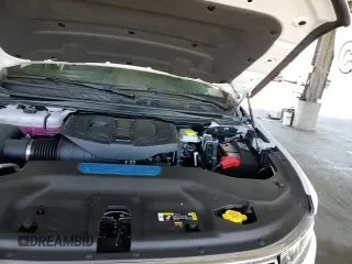 ✅ 2025 Jeep Wagoneer Series II • VIN: 1C4SJSBP6SS515135 • Lot: 61933005. Listed on Copart with 1,941 mi. Free auction sales archive from the USA and detailed vehicle history report at DreamBid. Image 14.