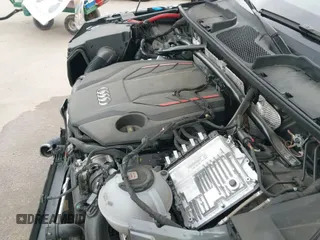 ✅ 2024 Audi SQ5 Premium Plus • VIN: WA1B4AFY1R2040521 • Лот: 41913853. Опубликован ранее на IAAI с пробегом 13 172 миль. Бесплатный доступ к архиву аукционных продаж из США и подробный отчёт об истории автомобиля на DreamBid. Изображение 21.