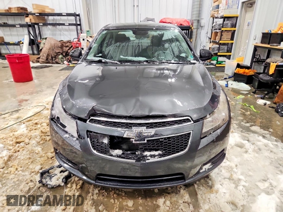 ✅ 2013 Chevrolet Cruze LS • VIN: 1G1PA5SH4D7199619 • Lot: 73658735. Wystawiony na Copart z przebiegiem 141 267 mil. Bezpłatny archiwum sprzedaży aukcyjnych z USA i szczegółowy raport historii pojazdu na DreamBid. Zdjęcie 5.