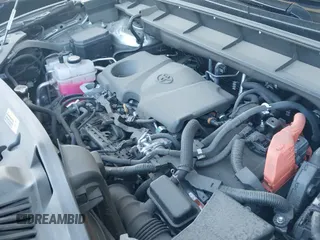 ✅ 2024 Toyota Highlander Hybrid XLE • VIN: 5TDKBRCH3RS143382 • Lot: 41691088. Wystawiony na IAAI z przebiegiem 62 043 mil. Bezpłatny archiwum sprzedaży aukcyjnych z USA i szczegółowy raport historii pojazdu na DreamBid. Zdjęcie 24.