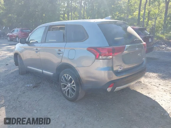 ✅ 2018 Mitsubishi Outlander ES • VIN: JA4AZ3A36JZ039039 • Lot: 45266171. Wystawiony na IAAI z przebiegiem 259 018 mil. Bezpłatny archiwum sprzedaży aukcyjnych z USA i szczegółowy raport historii pojazdu na DreamBid. Zdjęcie 3.