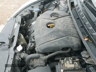 ✅ 2016 Hyundai Elantra SE • VIN: 5NPDH4AE9GH660921 • Lot: 43853410. Listed on IAAI with 246,570 mi. Free auction sales archive from the USA and detailed vehicle history report at DreamBid. Image 12.