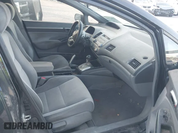 ✅ 2007 Honda Civic EX • VIN: 1HGFA16807L052524 • Lot: 43847995. Wystawiony na IAAI z przebiegiem 304 296 mil. Bezpłatny archiwum sprzedaży aukcyjnych z USA i szczegółowy raport historii pojazdu na DreamBid. Zdjęcie 5.