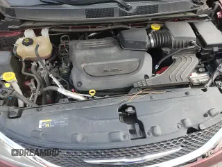 ✅ 2019 Chrysler Pacifica Touring L • VIN: 2C4RC1BG5KR655066 • Lot: 84821395. Listed on Copart with 111,093 mi. Free auction sales archive from the USA and detailed vehicle history report at DreamBid. Image 14.