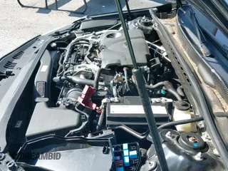 2020 Toyota Camry SE with VIN 4T1M11BK2LU010539, listed as a IAAI auction lot 42292336 with 39,342 mi miles and . Bid and sale history available at DreamBid. Image 19.