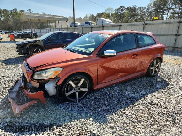 ✅ 2011 Volvo C30 • VIN: YV1672MK6B2199005 • Лот: 46737656. Опубликован ранее на Copart с пробегом 123 543 миль. Бесплатный доступ к архиву аукционных продаж из США и подробный отчёт об истории автомобиля на DreamBid. Изображение 1.