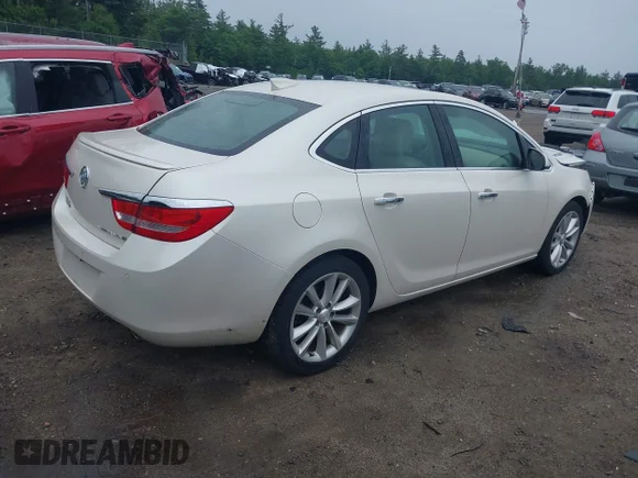 ✅ 2016 Buick Verano Premium Turbo Group • VIN: 1G4PT5SV2G4104466 • Lot: 45432787. Wystawiony na IAAI z przebiegiem 82 026 mil. Bezpłatny archiwum sprzedaży aukcyjnych z USA i szczegółowy raport historii pojazdu na DreamBid. Zdjęcie 4.