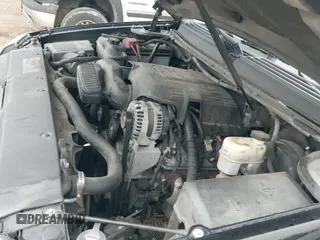 ✅ 2013 Cadillac Escalade ESV Premium • VIN: 1GYS3JEF2DR160413 • Lot: 41497933. Wystawiony na IAAI z przebiegiem 271 885 mil. Bezpłatny archiwum sprzedaży aukcyjnych z USA i szczegółowy raport historii pojazdu na DreamBid. Zdjęcie 19.