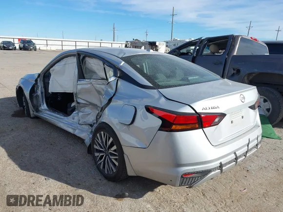 ✅ 2024 Nissan Altima SV • VIN: 1N4BL4DV8RN426571 • Lot: 44136106. Wystawiony na IAAI z przebiegiem Nie podano. Bezpłatny archiwum sprzedaży aukcyjnych z USA i szczegółowy raport historii pojazdu na DreamBid. Zdjęcie 3.