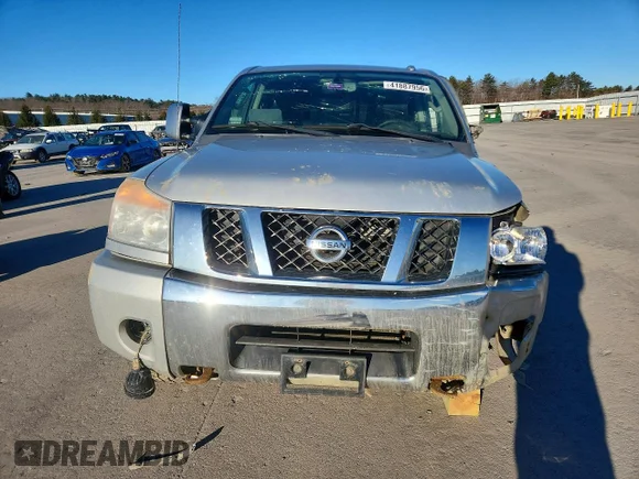 ✅ 2011 Nissan Titan SL • VIN: 1N6AA0EC2BN303207 • Lot: 41887956. Wystawiony na Copart z przebiegiem 186 592 mil. Bezpłatny archiwum sprzedaży aukcyjnych z USA i szczegółowy raport historii pojazdu na DreamBid. Zdjęcie 5.