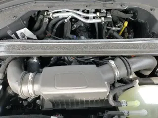 ✅ 2025 Lincoln Aviator Reserve • VIN: 5LM5J7XC4SGL11395 • Lot: 49982695. Listed on Copart with 5,194 mi. Free auction sales archive from the USA and detailed vehicle history report at DreamBid. Image 14.