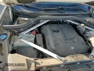 ✅ 2020 BMW X5 xDrive40i • VIN: 5UXCR6C03L9B31958 • Lot: 85438465. Wystawiony na Copart z przebiegiem 113 894 mil. Bezpłatny archiwum sprzedaży aukcyjnych z USA i szczegółowy raport historii pojazdu na DreamBid. Zdjęcie 14.