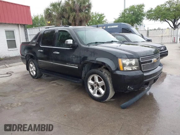 ✅ 2010 Chevrolet Avalanche LTZ • VIN: 3GNVKGE07AG211105 • Lot: 44682620. Listed on IAAI with 254,586 mi. Free auction sales archive from the USA and detailed vehicle history report at DreamBid. Image 1.