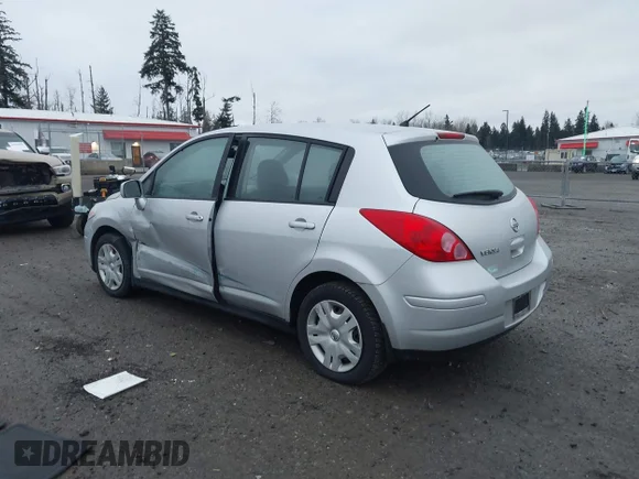 ✅ 2011 Nissan Versa S • VIN: 3N1BC1CP5BL391024 • Lot: 44149839. Wystawiony na IAAI z przebiegiem 135 879 mil. Bezpłatny archiwum sprzedaży aukcyjnych z USA i szczegółowy raport historii pojazdu na DreamBid. Zdjęcie 3.