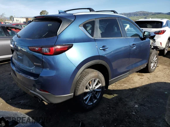 ✅ 2022 Mazda CX-5 S Preferred • VIN: JM3KFBCM4N1557472 • Лот: 39856333. Опубліковано раніше на Copart з пробігом 12 387 миль. Безкоштовний доступ до архіву аукціонних продажів зі США та докладний звіт про історію автомобіля на DreamBid. Зображення 3.