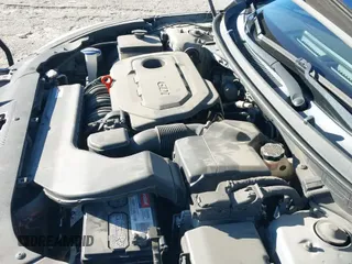 2015 Hyundai Sonata SE z VIN 5NPE24AF5FH000579, wystawiony jako IAAI lot #43589433 z przebiegiem 94 732 mil mil oraz . Historia ofert i sprzedaży dostępna na DreamBid. Obrazek 12.