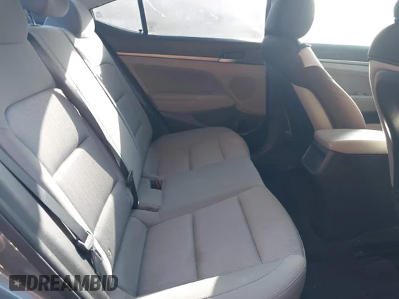 ✅ 2017 Hyundai Elantra Limited • VIN: KMHD84LF5HU151921 • Lot: 44561875. Wystawiony na IAAI z przebiegiem 119 918 mil. Bezpłatny archiwum sprzedaży aukcyjnych z USA i szczegółowy raport historii pojazdu na DreamBid. Zdjęcie 8.