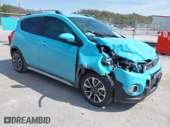 ✅ 2022 Chevrolet Spark ACTIV • VIN: KL8CH6SA7NC027872 • Lot: 42060088. Wystawiony na IAAI z przebiegiem 27 441 mil. Bezpłatny archiwum sprzedaży aukcyjnych z USA i szczegółowy raport historii pojazdu na DreamBid. Zdjęcie 1.