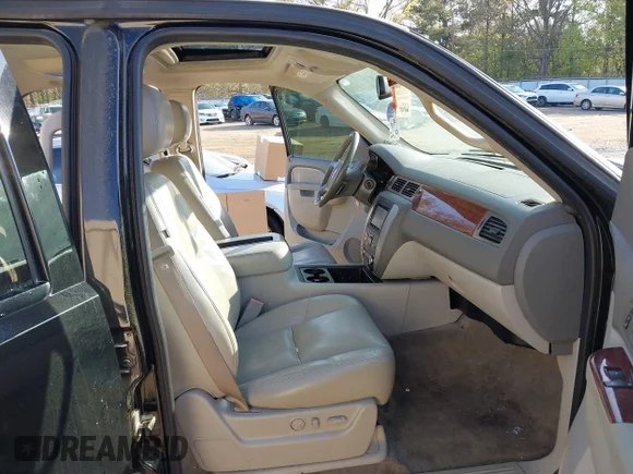 ✅ 2011 GMC Yukon SLT • VIN: 1GKS2CE02BR109155 • Lot: 41925194. Listed on IAAI with 238,479 mi. Free auction sales archive from the USA and detailed vehicle history report at DreamBid. Image 5.