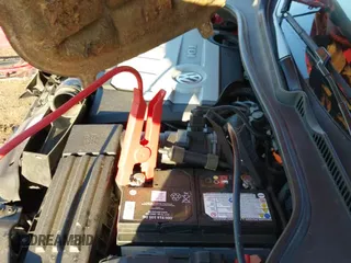 ✅ 2013 Volkswagen Golf TDI • VIN: WVWDM7AJ2DW127597 • Lot: 43502499. Listed on IAAI with 76,586 mi. Free auction sales archive from the USA and detailed vehicle history report at DreamBid. Image 20.