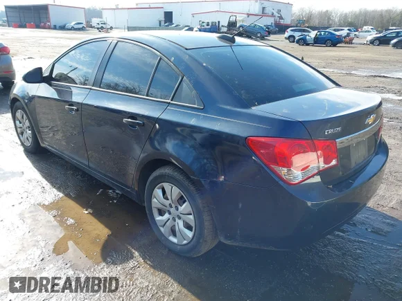 ✅ 2016 Chevrolet Cruze LS • VIN: 1G1PC5SG6G7114494 • Lot: 44414494. Wystawiony na IAAI z przebiegiem 149 178 mil. Bezpłatny archiwum sprzedaży aukcyjnych z USA i szczegółowy raport historii pojazdu na DreamBid. Zdjęcie 3.
