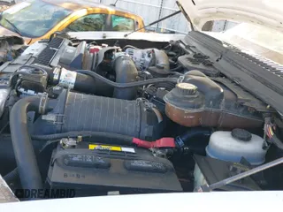 ✅ 2004 Ford F-350 XL • VIN: 1FTSW31P84ED50666 • Lot: 38901996. Wystawiony na IAAI z przebiegiem 286 103 mil. Bezpłatny archiwum sprzedaży aukcyjnych z USA i szczegółowy raport historii pojazdu na DreamBid. Zdjęcie 12.