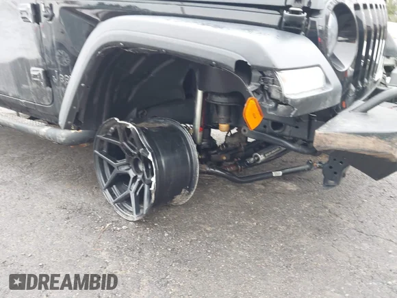 ✅ 2020 Jeep Wrangler Unlimited Sport • VIN: 1C4HJXDN6LW170329 • Lot: 44513228. Wystawiony na IAAI z przebiegiem 81 652 mil. Bezpłatny archiwum sprzedaży aukcyjnych z USA i szczegółowy raport historii pojazdu na DreamBid. Zdjęcie 6.