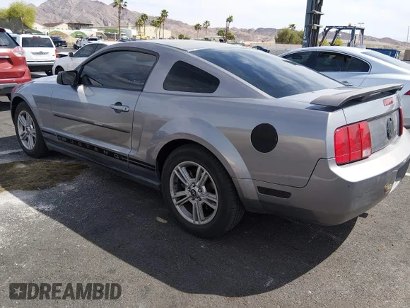 ✅ 2006 Ford Mustang Standard • VIN: 1ZVFT80N565265744 • Lot: 44837003. Wystawiony na IAAI z przebiegiem 238 073 mil. Bezpłatny archiwum sprzedaży aukcyjnych z USA i szczegółowy raport historii pojazdu na DreamBid. Zdjęcie 3.