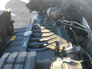 ✅ 2023 Volkswagen Atlas SEL Premium R-Line • VIN: 1V2FE2CA2PC203507 • Lot: 43329919. Wystawiony na IAAI z przebiegiem 60 576 mil. Bezpłatny archiwum sprzedaży aukcyjnych z USA i szczegółowy raport historii pojazdu na DreamBid. Zdjęcie 18.