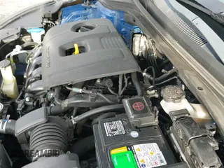 ✅ 2019 Hyundai Elantra Value Edition • VIN: 5NPD84LF7KH441082 • Lot: 43563892. Wystawiony na IAAI z przebiegiem 58 324 mil. Bezpłatny archiwum sprzedaży aukcyjnych z USA i szczegółowy raport historii pojazdu na DreamBid. Zdjęcie 19.