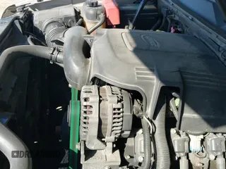 ✅ 2007 Chevrolet Suburban LS • VIN: 3GNFK16397G132022 • Lot: 43142163. Wystawiony na IAAI z przebiegiem 335 856 mil. Bezpłatny archiwum sprzedaży aukcyjnych z USA i szczegółowy raport historii pojazdu na DreamBid. Zdjęcie 13.