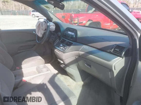 ✅ 2009 Honda Odyssey EX • VIN: 5FNRL38479B054935 • Lot: 44530451. Listed on IAAI with 228,369 mi. Free auction sales archive from the USA and detailed vehicle history report at DreamBid. Image 5.