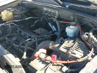 ✅ 2008 Mazda Tribute Touring • VIN: 4F2CZ02Z18KM18694 • Lot: 43375054. Wystawiony na IAAI z przebiegiem 147 982 mil. Bezpłatny archiwum sprzedaży aukcyjnych z USA i szczegółowy raport historii pojazdu na DreamBid. Zdjęcie 18.