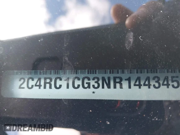 ✅ 2022 Chrysler Voyager LX • VIN: 2C4RC1CG3NR144345 • Lot: 38924251. Wystawiony na IAAI z przebiegiem 33 690 mil. Bezpłatny archiwum sprzedaży aukcyjnych z USA i szczegółowy raport historii pojazdu na DreamBid. Zdjęcie 9.