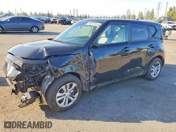✅ 2023 Kia Soul LX • VIN: KNDJ23AU8P7846699 • Лот: 51824726. Опубликован ранее на Copart с пробегом 48 245 миль. Бесплатный доступ к архиву аукционных продаж из США и подробный отчёт об истории автомобиля на DreamBid. Изображение 1.