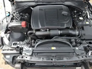 ✅ 2019 Jaguar XE 25t Premium • VIN: SAJAD4FX5KCP54194 • Лот: 70979725. Опубликован ранее на Copart с пробегом 75 349 миль. Бесплатный доступ к архиву аукционных продаж из США и подробный отчёт об истории автомобиля на DreamBid. Изображение 15.