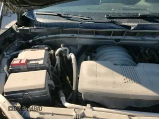 2024 Chevrolet Suburban LT z VIN 1GNSKCKD8RR242524, wystawiony jako Copart lot #91061085 z przebiegiem 61 707 mil mil oraz Czysty tytuł • Clean title. Historia ofert i sprzedaży dostępna na DreamBid. Obrazek 14.