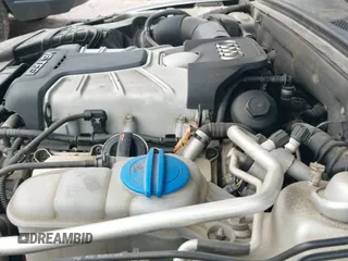 ✅ 2013 Audi S4 Premium Plus • VIN: WAUBGAFL6DA052130 • Lot: 42436964. Wystawiony na IAAI z przebiegiem 174 626 mil. Bezpłatny archiwum sprzedaży aukcyjnych z USA i szczegółowy raport historii pojazdu na DreamBid. Zdjęcie 19.