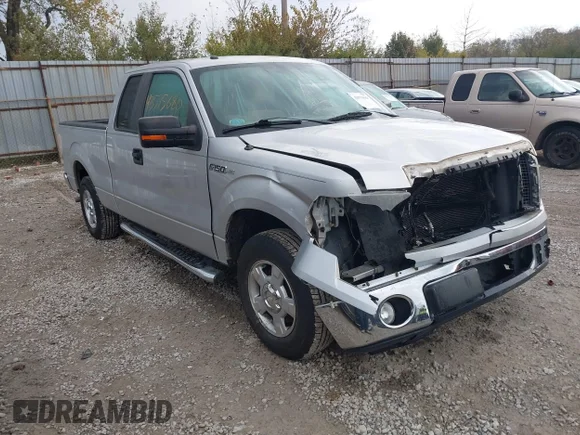 ✅ 2010 Ford F-150 XL • VIN: 1FTEX1C88AFD63931 • Лот: 43575680. Опубликован ранее на IAAI с пробегом 84 913 миль. Бесплатный доступ к архиву аукционных продаж из США и подробный отчёт об истории автомобиля на DreamBid. Изображение 1.