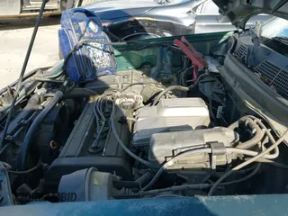 ✅ 2001 Honda CR-V LX • VIN: JHLRD28451S006299 • Lot: 43717710. Wystawiony na IAAI z przebiegiem 253 424 mil. Bezpłatny archiwum sprzedaży aukcyjnych z USA i szczegółowy raport historii pojazdu na DreamBid. Zdjęcie 13.