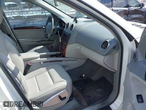 ✅ 2011 Mercedes-Benz M 350 • VIN: 4JGBB5GB8BA687096 • Lot: 44630901. Wystawiony na IAAI z przebiegiem 128 211 mil. Bezpłatny archiwum sprzedaży aukcyjnych z USA i szczegółowy raport historii pojazdu na DreamBid. Zdjęcie 5.