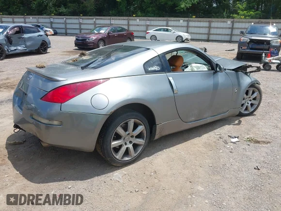 ✅ 2005 Nissan 350Z 35th Anniversary Edition • VIN: JN1AZ34D55M604770 • Lot: 42530213. Wystawiony na IAAI z przebiegiem Nie podano. Bezpłatny archiwum sprzedaży aukcyjnych z USA i szczegółowy raport historii pojazdu na DreamBid. Zdjęcie 4.
