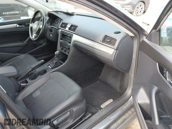✅ 2014 Volkswagen Passat S • VIN: 1VWAT7A37EC045145 • Lot: 44060303. Listed on IAAI with 99,662 mi. Free auction sales archive from the USA and detailed vehicle history report at DreamBid. Image 5.
