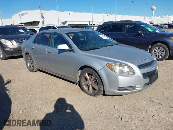 ✅ 2011 Chevrolet Malibu 1LT • VIN: 1G1ZC5EU0BF122082 • Lot: 44081866. Wystawiony na IAAI z przebiegiem Nie podano. Bezpłatny archiwum sprzedaży aukcyjnych z USA i szczegółowy raport historii pojazdu na DreamBid. Zdjęcie 1.