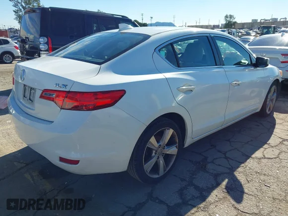 ✅ 2015 Acura ILX Premium • VIN: 19VDE1F5XFE010734 • Lot: 44104347. Wystawiony na IAAI z przebiegiem 171 042 mil. Bezpłatny archiwum sprzedaży aukcyjnych z USA i szczegółowy raport historii pojazdu na DreamBid. Zdjęcie 4.
